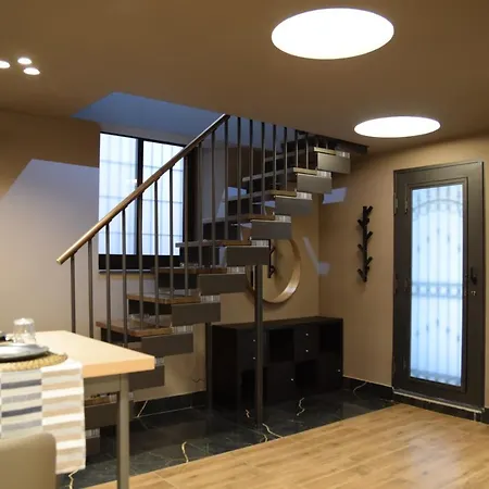 Rebecca House شقة